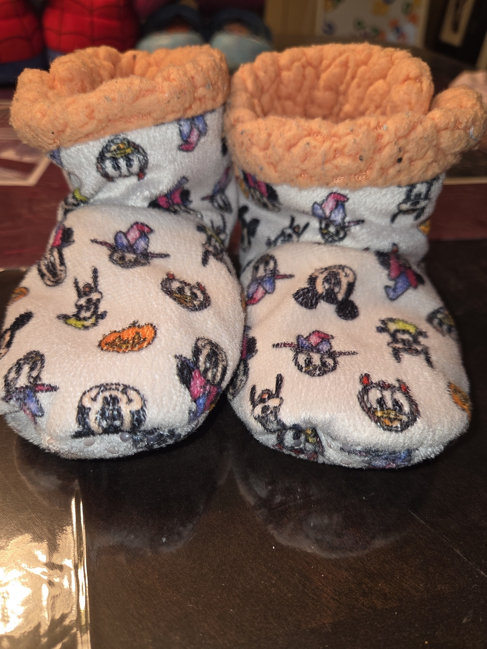 Disney Baby Minnie Mouse Fleece Footie Booties in Peach and White